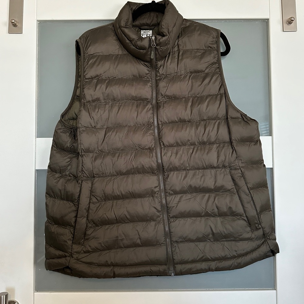32 Degrees-Women’s Vest-Army Green-Size XXL